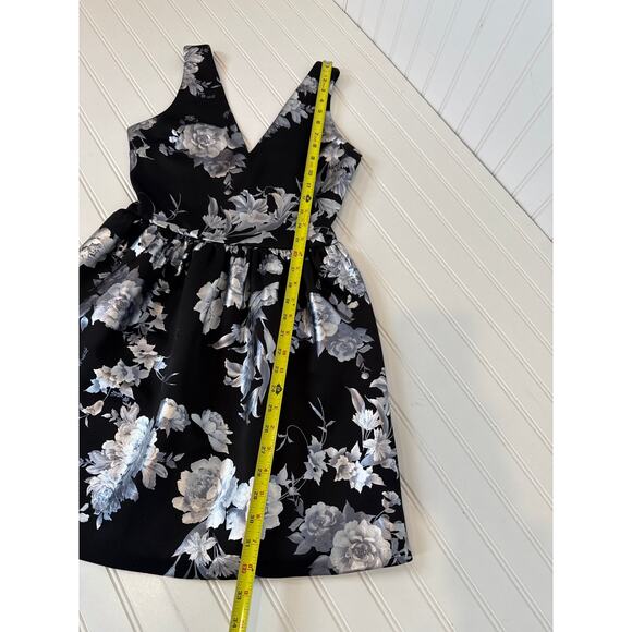 Aqua Black Jacquard Floral V-Neck Mini Dress Fit & Flare Cocktail Chic Size S - Picture 4 of 4